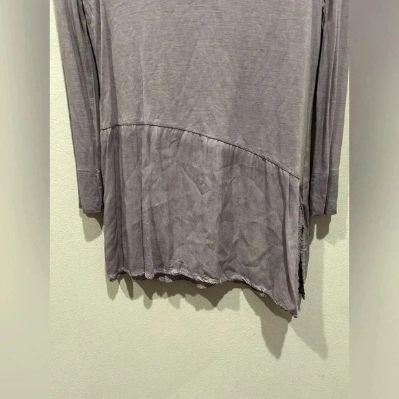 CROSY. Tunic in Distressed Slate / Size Small / - Picture 4 of 8
